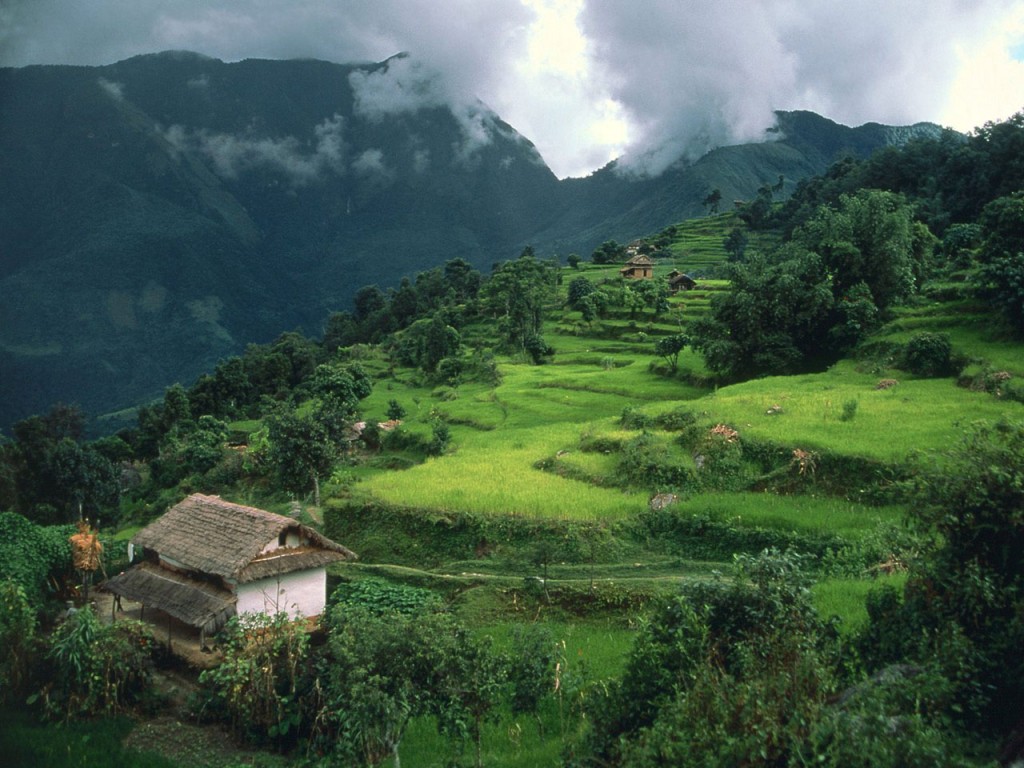 Dağlarda seyahat etmek: En iyi 7 bütçe ülkesi